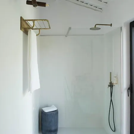 Green&houses Guest house