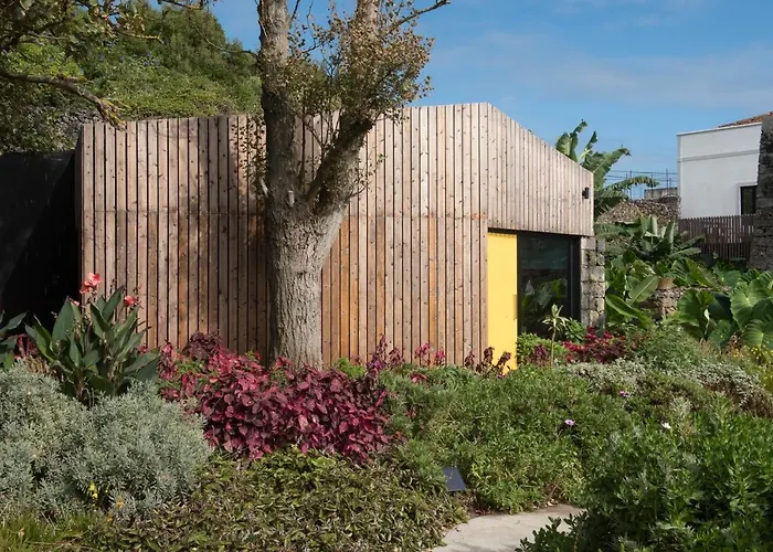 Green&houses Guest house